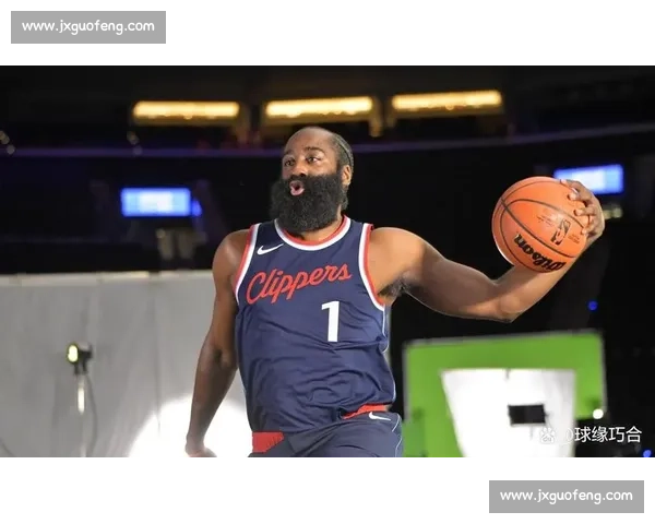 哈登 2 年 8150 万续约快船!鲍威尔成交易核心,快船瞄准内线补强 哈登 2 年 8150 万续约快船!鲍威尔成交易核心,快船瞄准内线补强