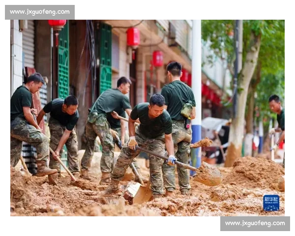 湘超郴州冲四强:家属后援团的热血守护 湘超郴州冲四强:家属后援团的热血守护