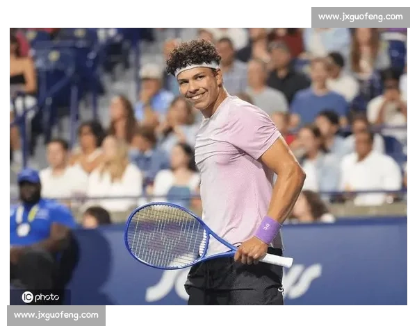 谢尔顿直落两盘横扫德米纳尔 生涯首进多伦多大师赛四强 谢尔顿直落两盘横扫德米纳尔 生涯首进多伦多大师赛四强