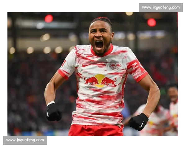 莱比锡瞄准恩昆库租借回归！法国前锋盼重返红牛体系，薪资分担成关键